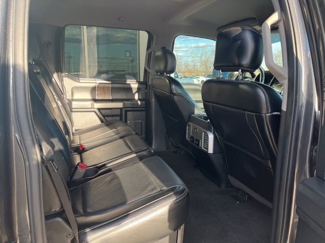 2017 Ford Super Duty F-350 DRW Lariat