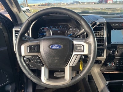 2017 Ford Super Duty F-350 DRW Lariat