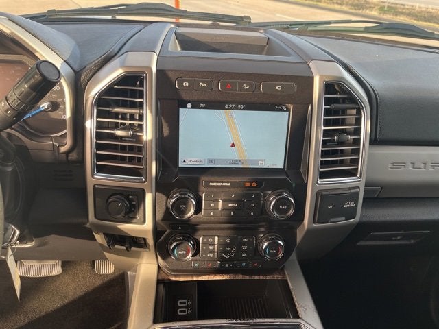 2017 Ford Super Duty F-350 DRW Lariat