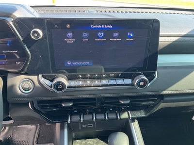 2025 Chevrolet Colorado WT/LT