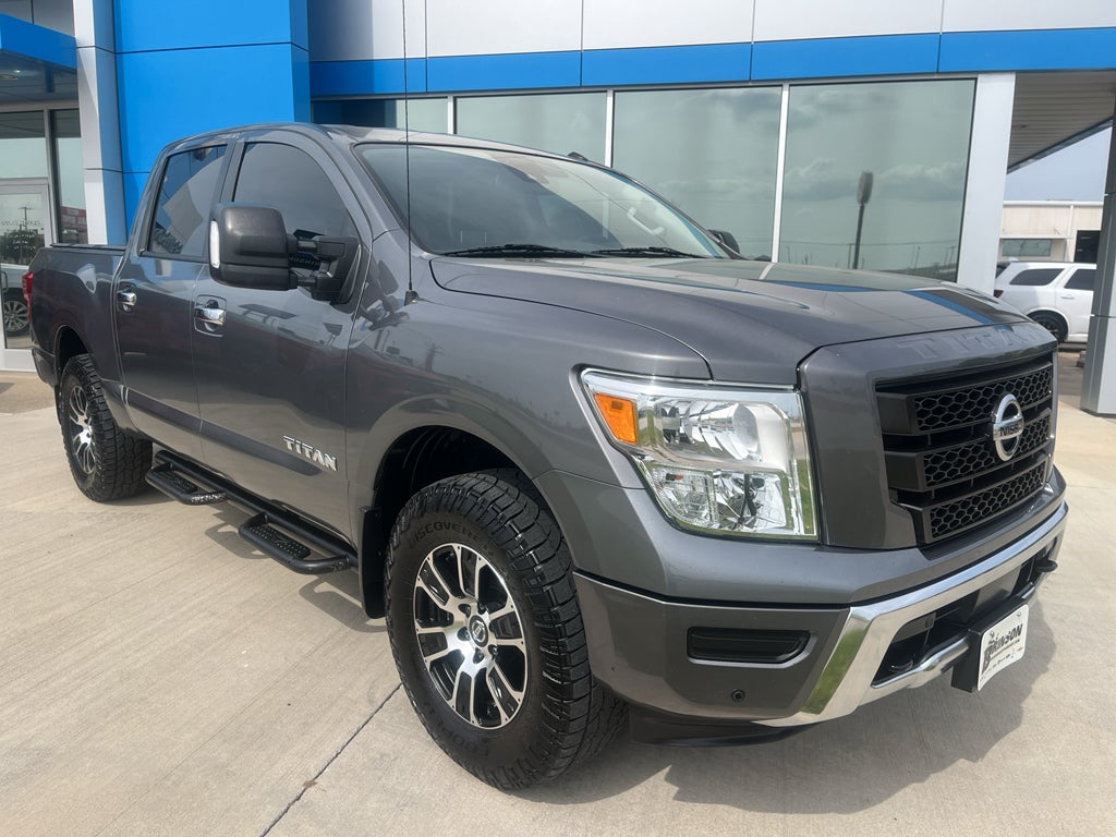 2021 Nissan Titan SV