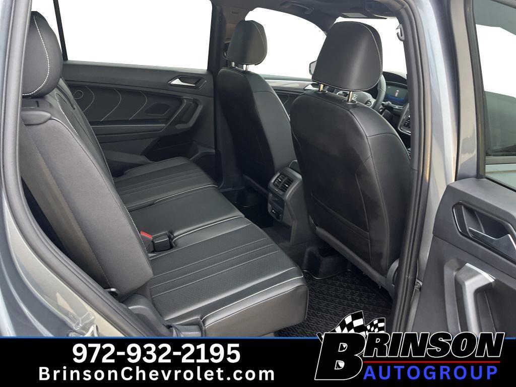 2024 Volkswagen Tiguan SE R-Line Black